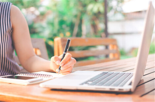 丈夫欠债妻子如何自保？