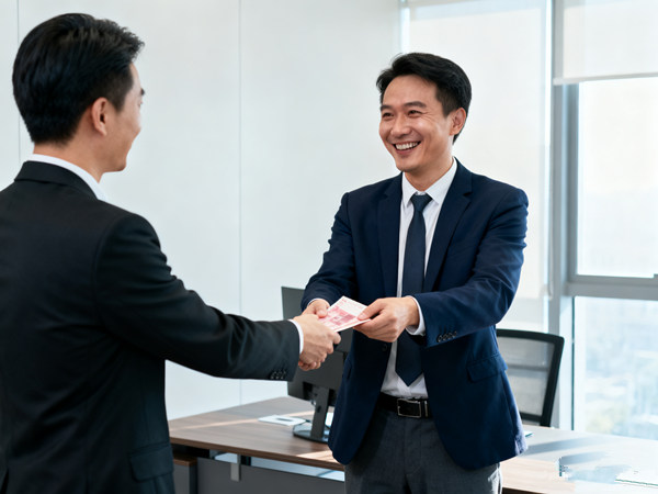 如何避免在催收过程中触犯催收非法债务罪?